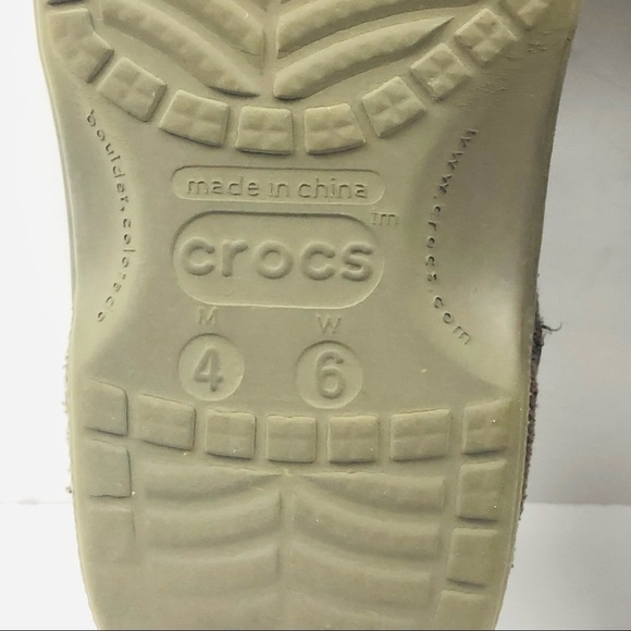Crocs boys slip on covered Clogs size 4/6 - Picture 8 of 12